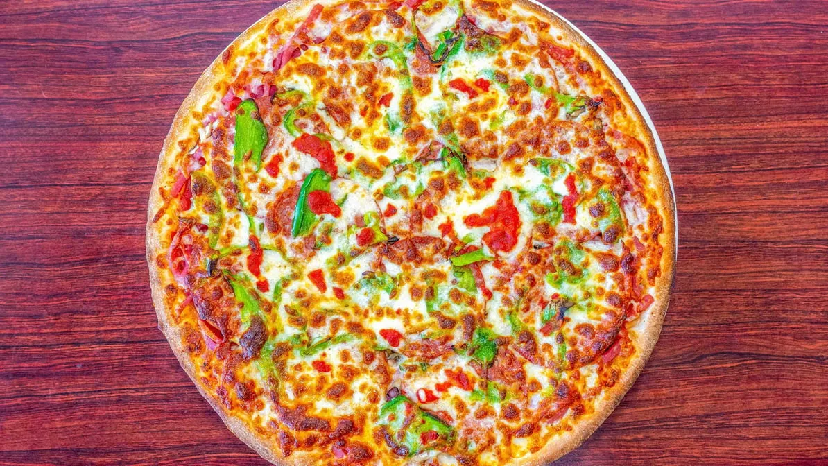 Food & drink, Loui and Frankos Pizza & Pasta on Broadway