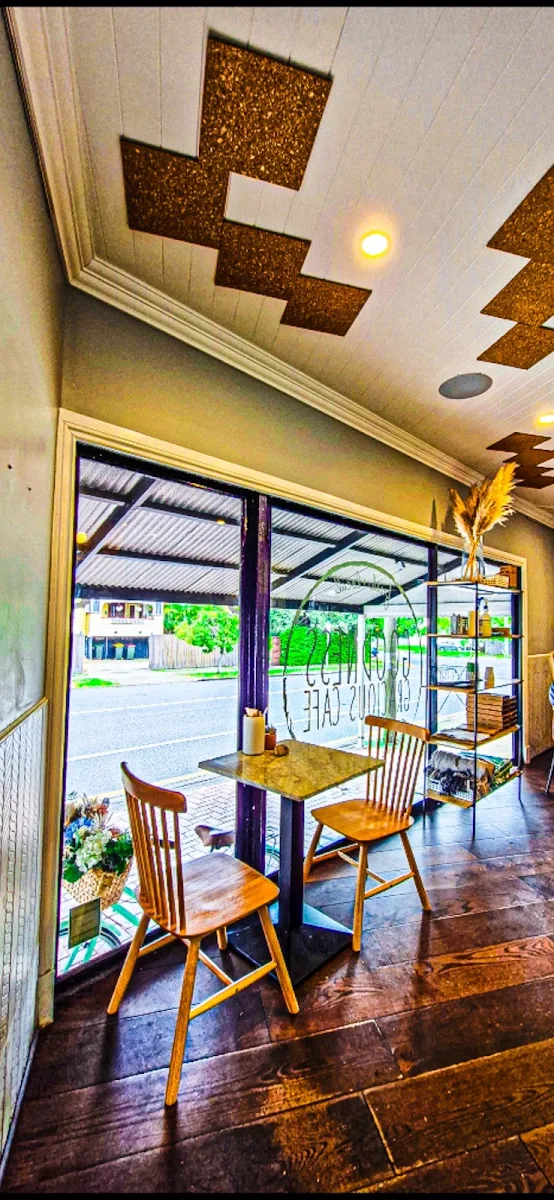 Vibe, Goodness Gracious Cafe