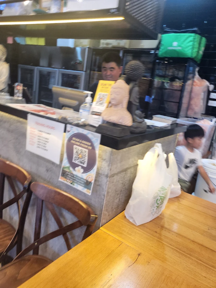 Vibe, Barlame Thai Restaurant