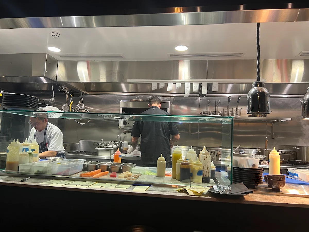 Vibe, Ren Ishii Restaurant