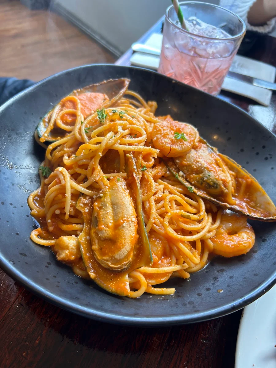 Food & drink, Amici