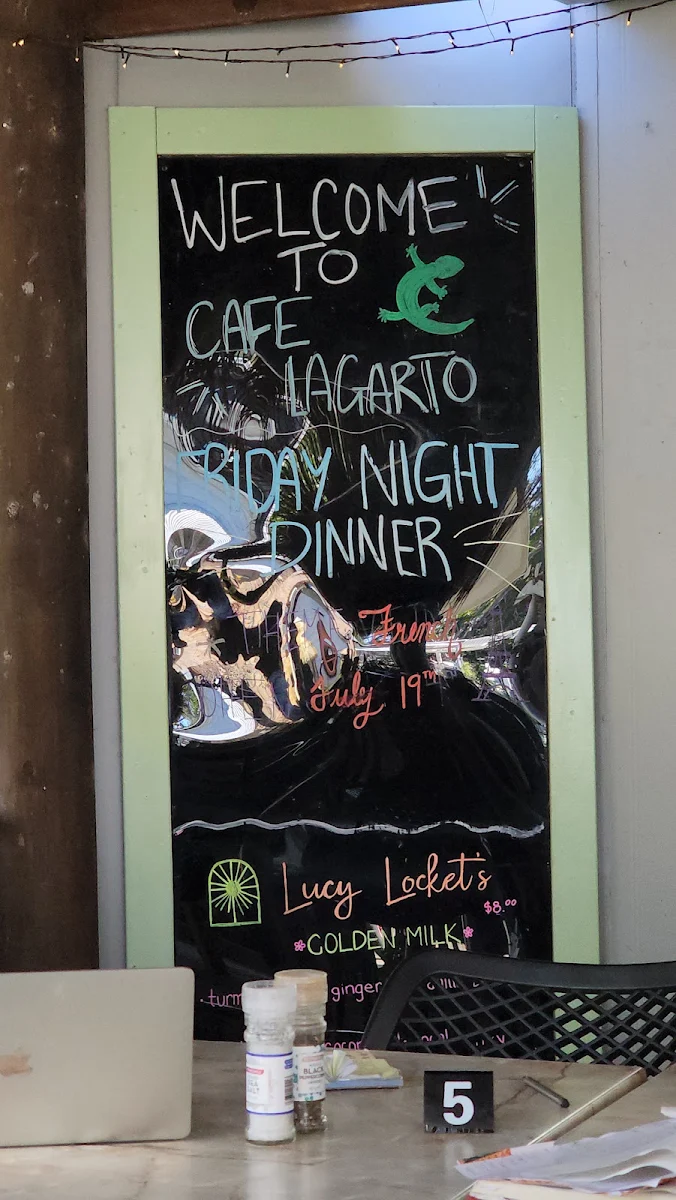 Menu, Café Lagarto