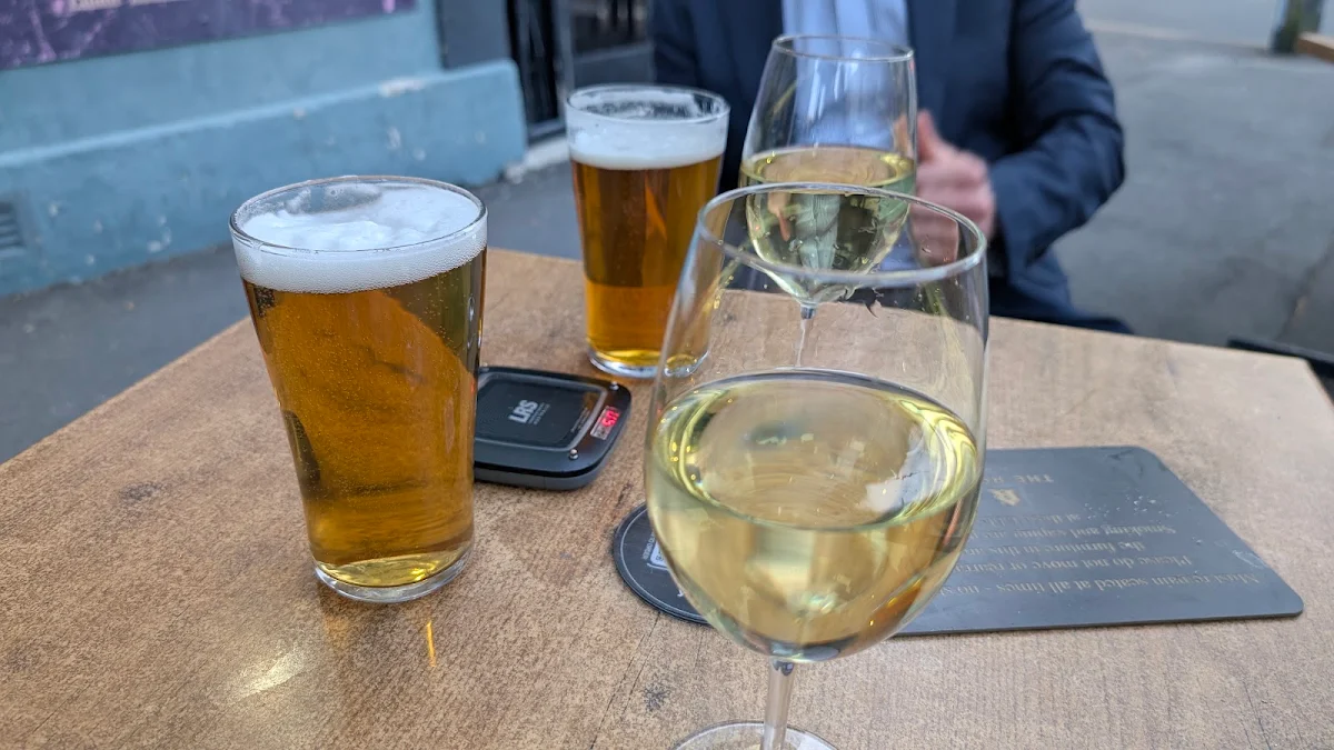 Food & drink, Tudor Hotel Redfern