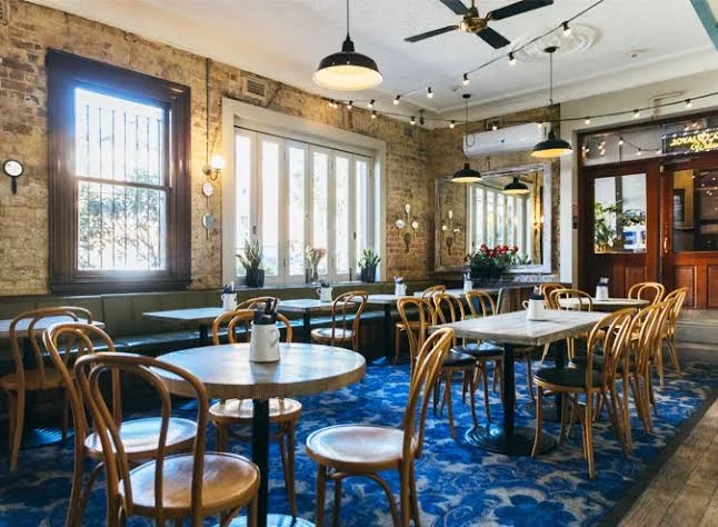 Vibe, Tudor Hotel Redfern