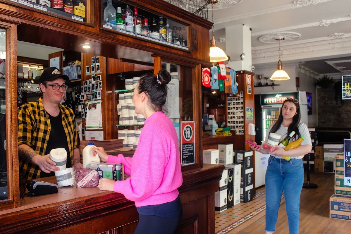 Vibe, Tudor Hotel Redfern