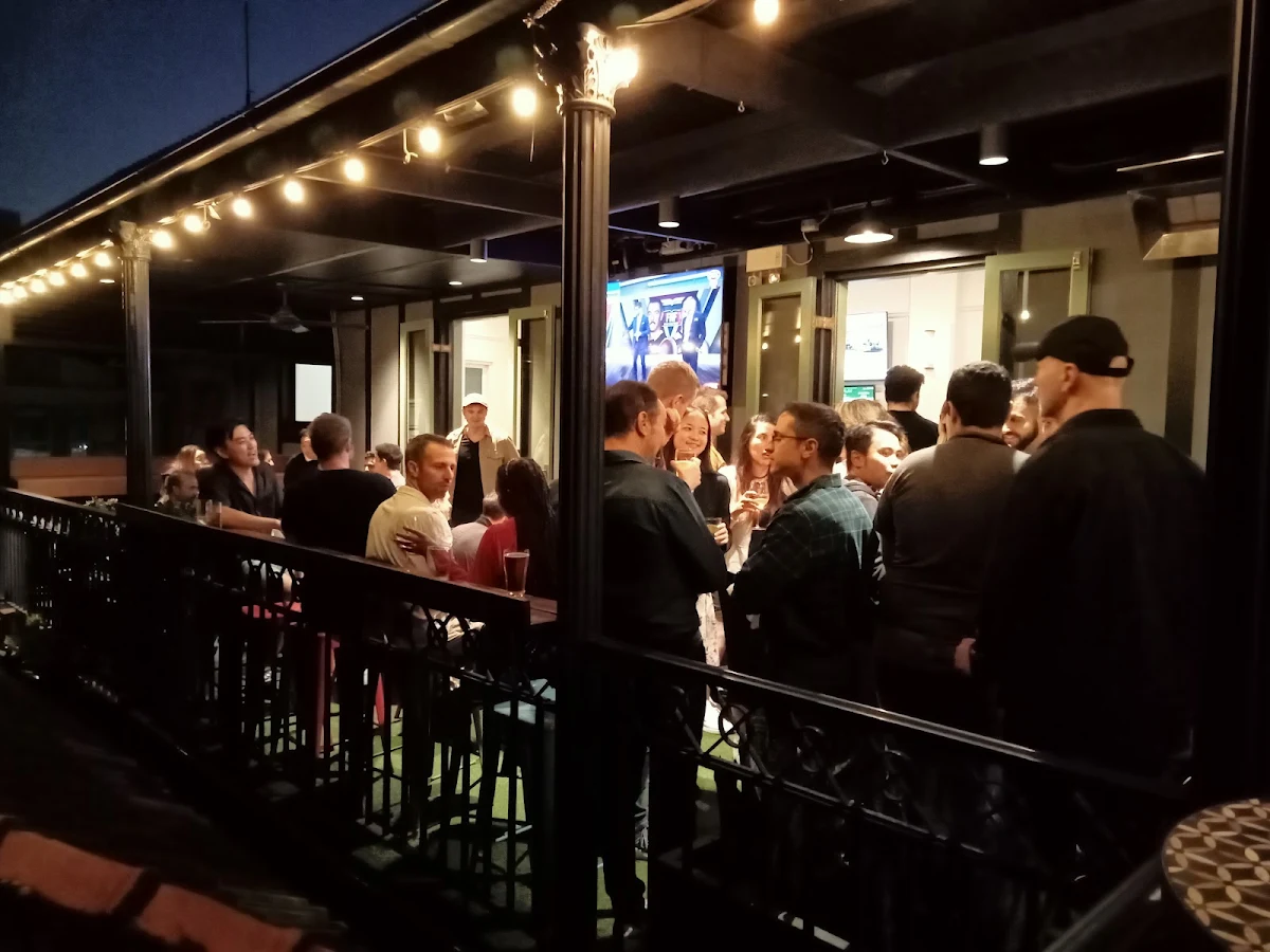 Vibe, Tudor Hotel Redfern