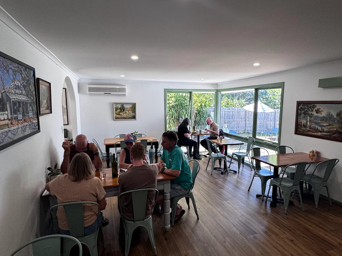 Vibe, Gracie's of Gembrook