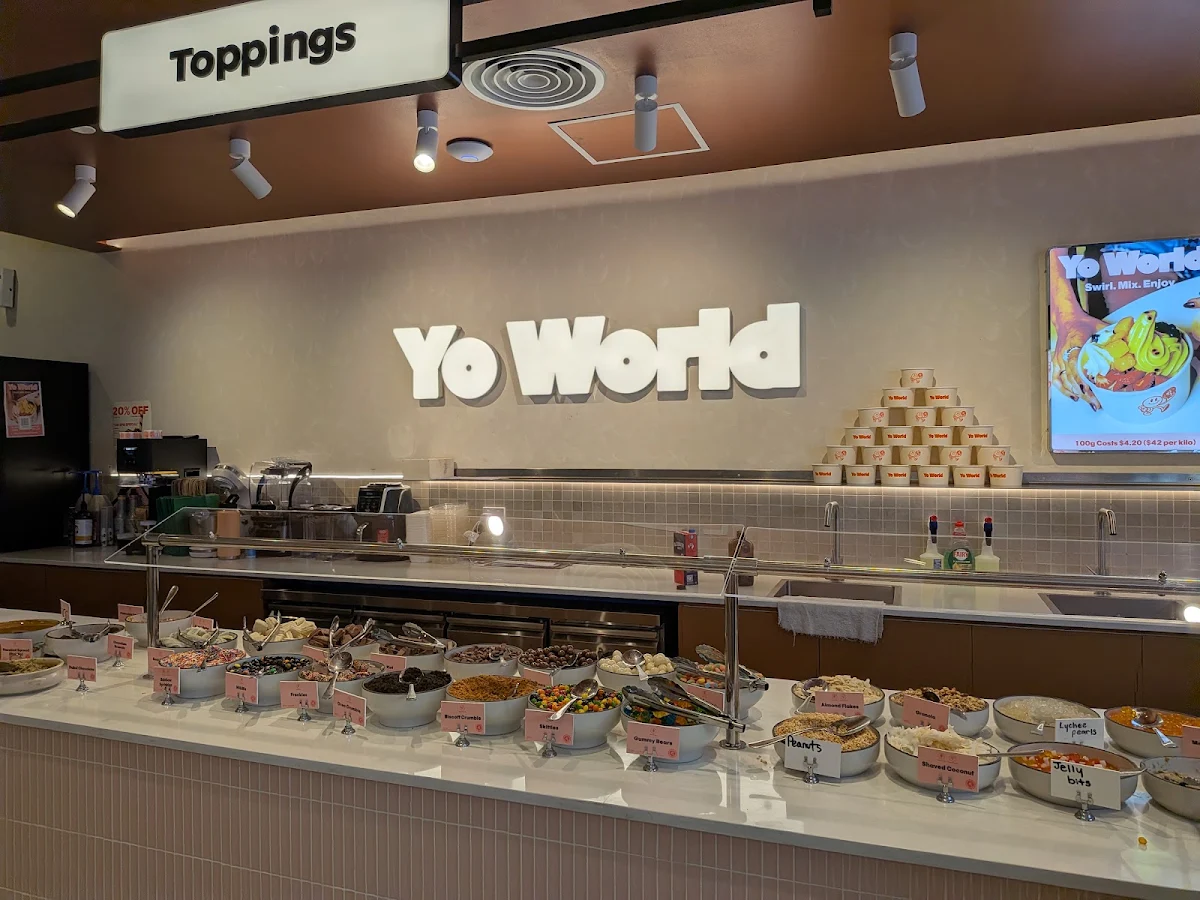 Vibe, Yo-World