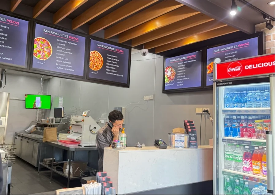 Menu, Earlwood Pizzeria