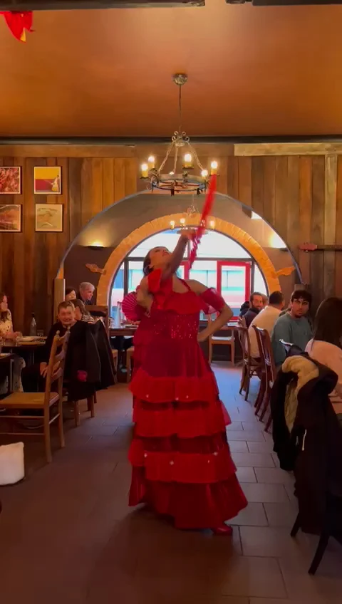 Vibe, Lola Cocina Spanish Restaurant Crows Nest
