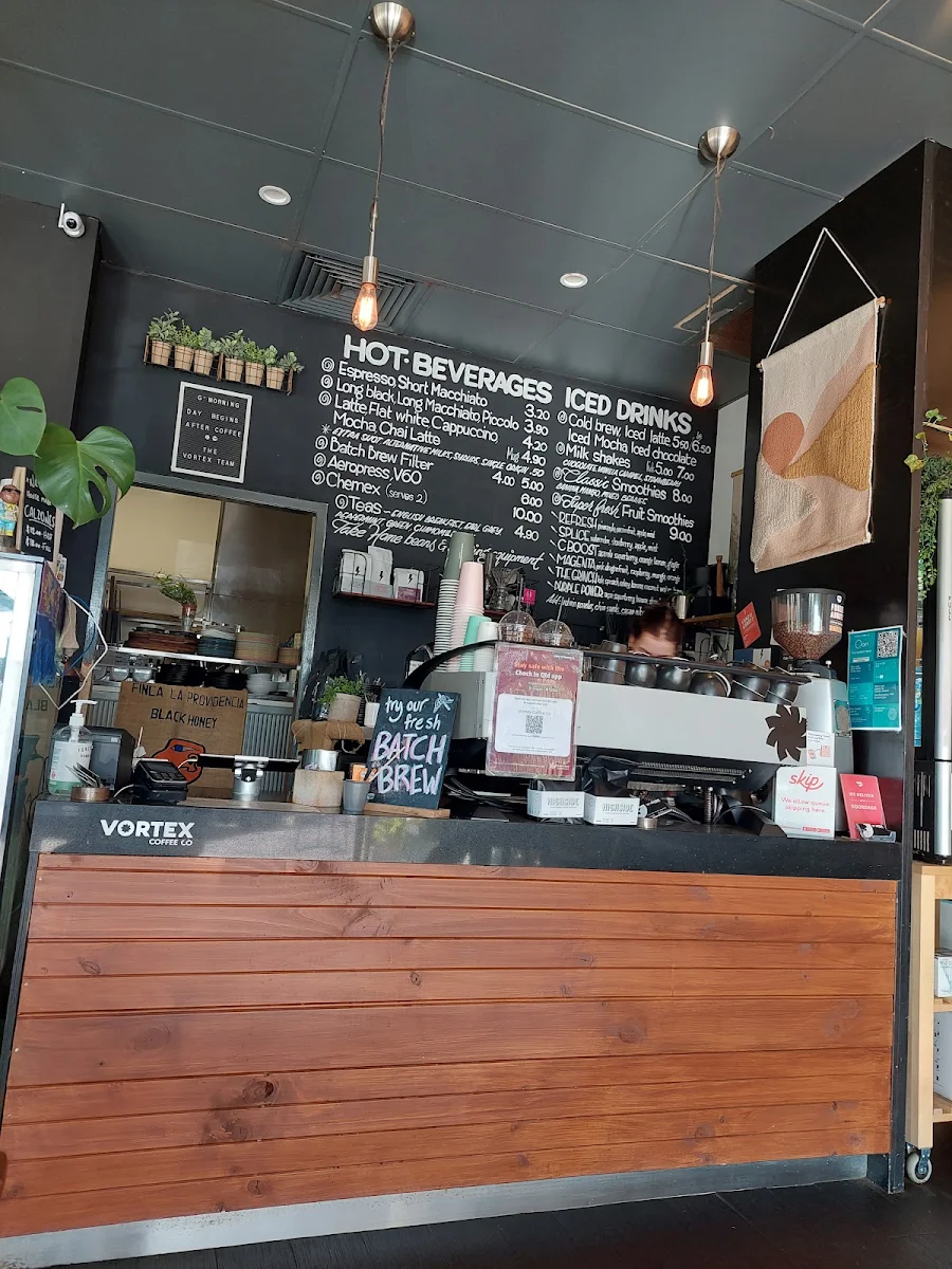 Vibe, CRAE CAFE