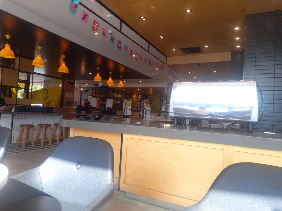 Vibe, McDonald's Perth Hills (Mundaring)