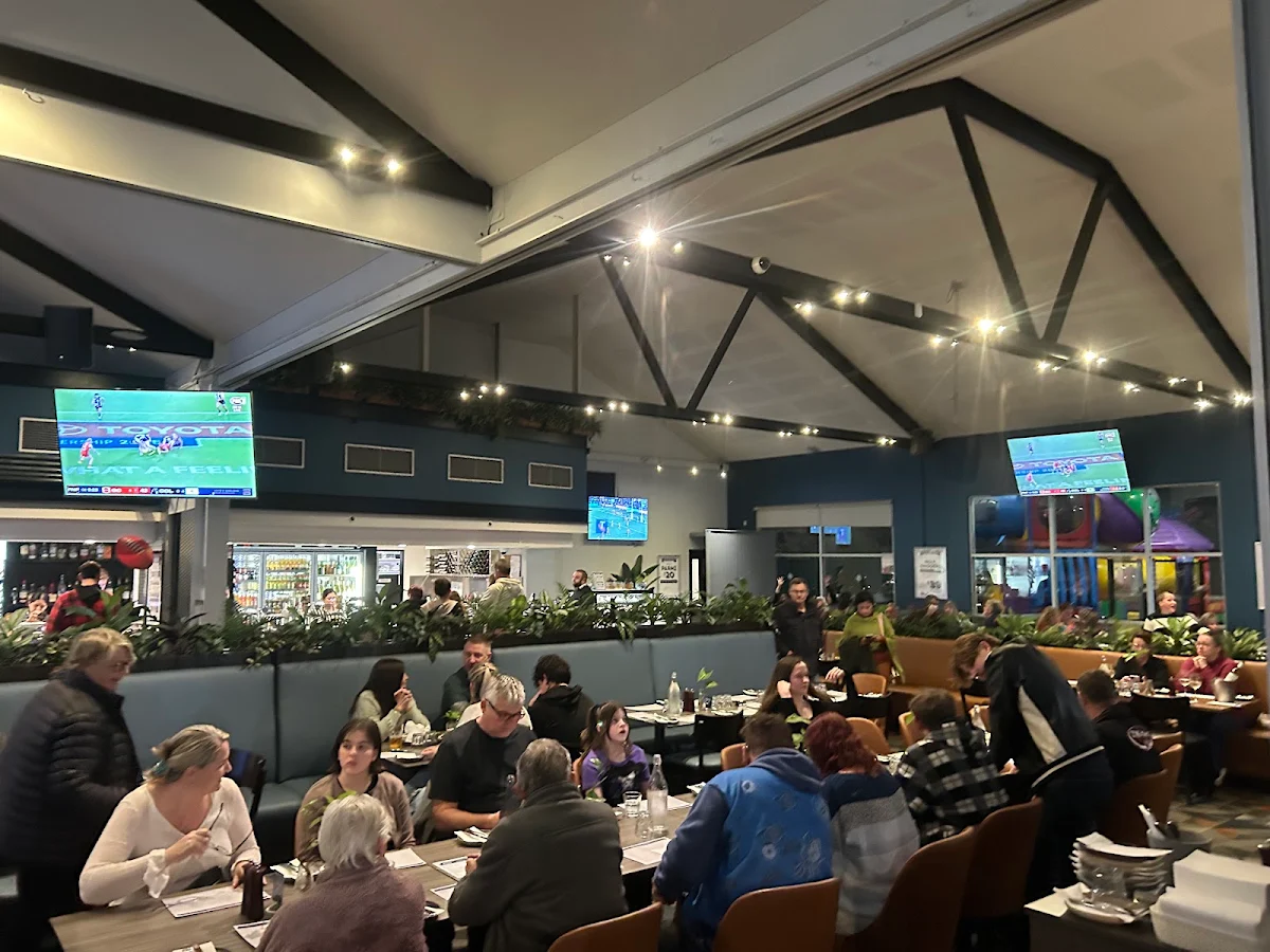 Vibe, Brooklands Tavern