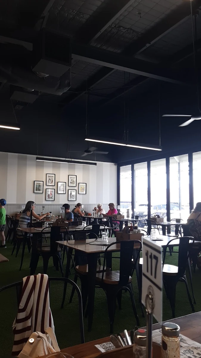 Vibe, Cafe 63 Morayfield