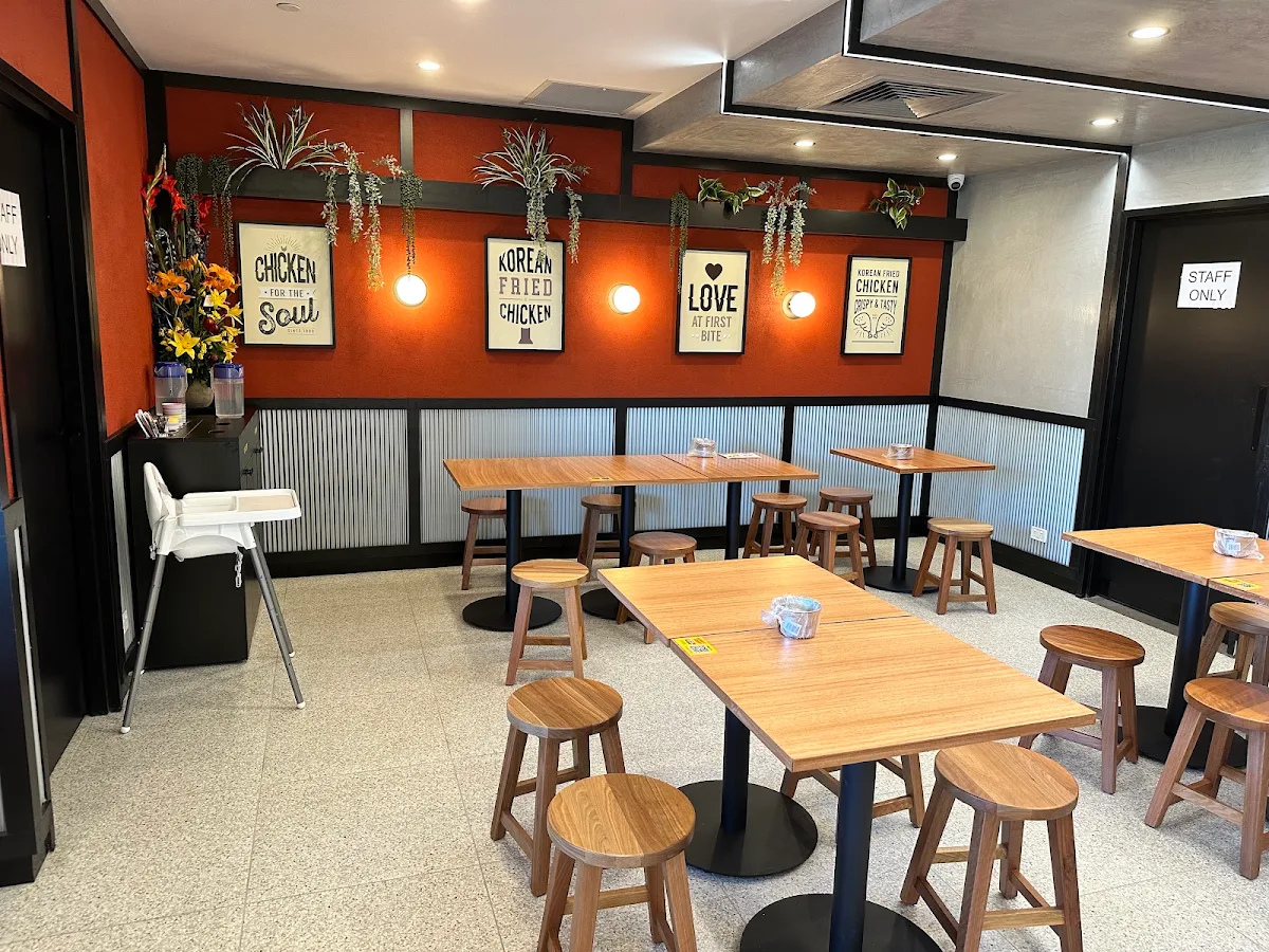 Vibe, NeNe Chicken Caulfield