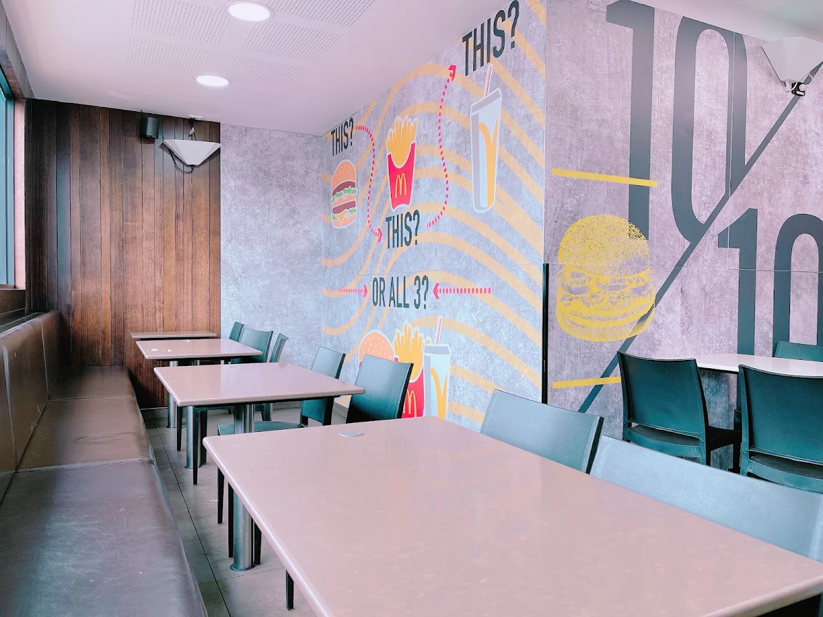 Vibe, McDonald's Geelong Central