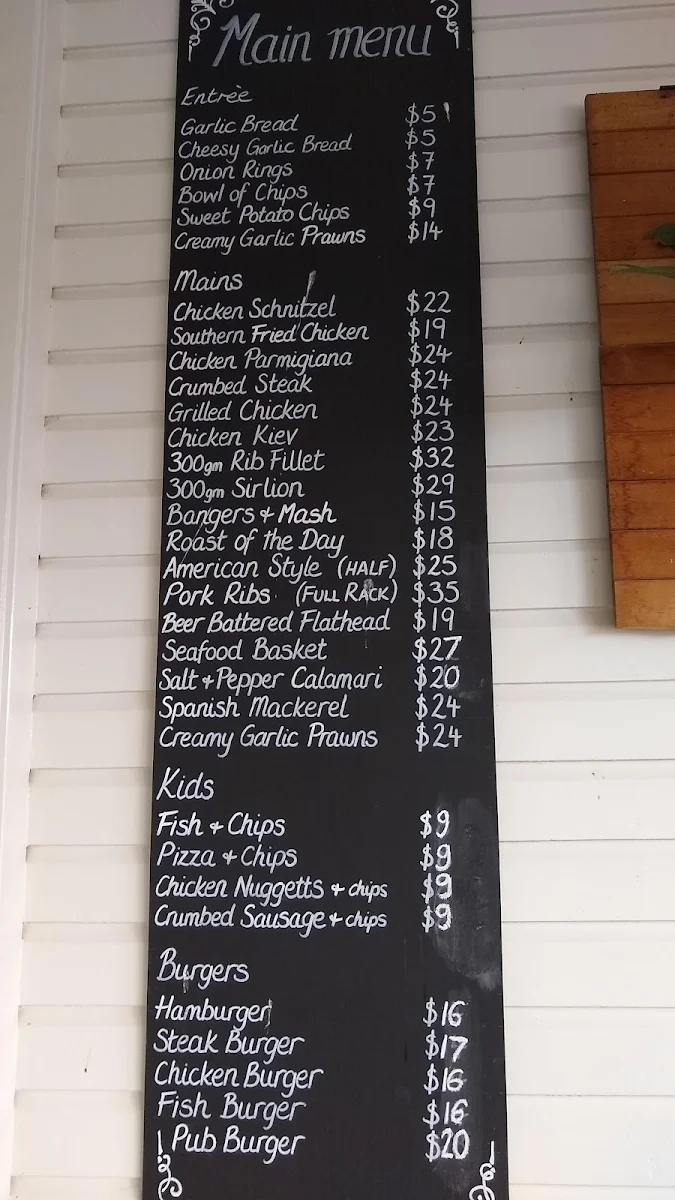 Menu, Yungaburra Pub