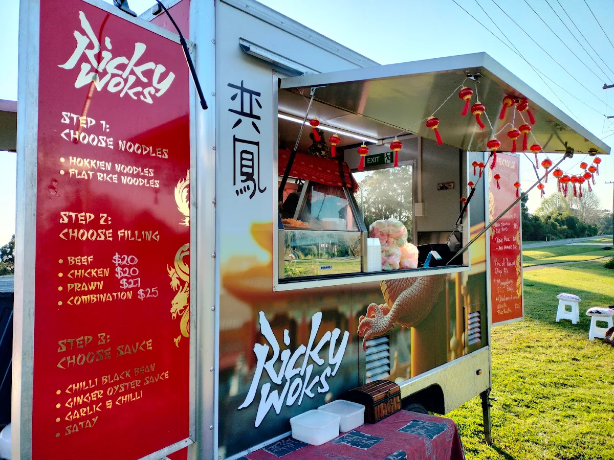 Menu, Ricky Woks