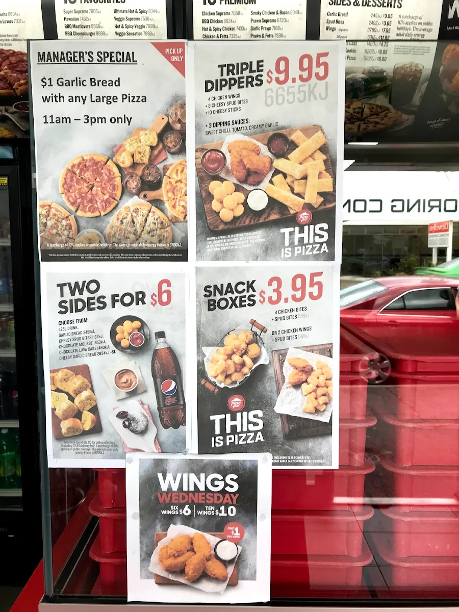 Menu, Pizza Hut Carina