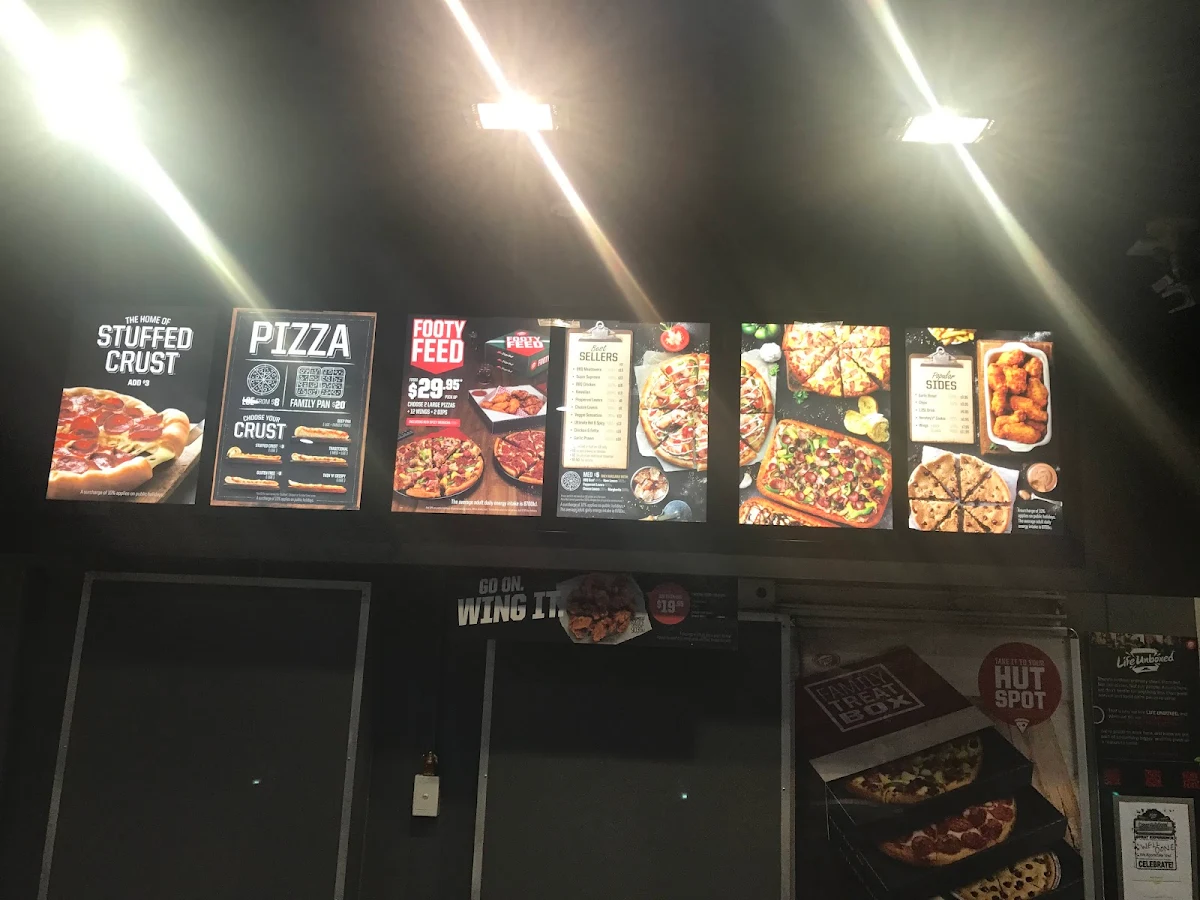 Menu, Pizza Hut Carina