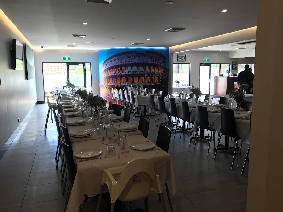 Vibe, Barbara's Italian Restaurant