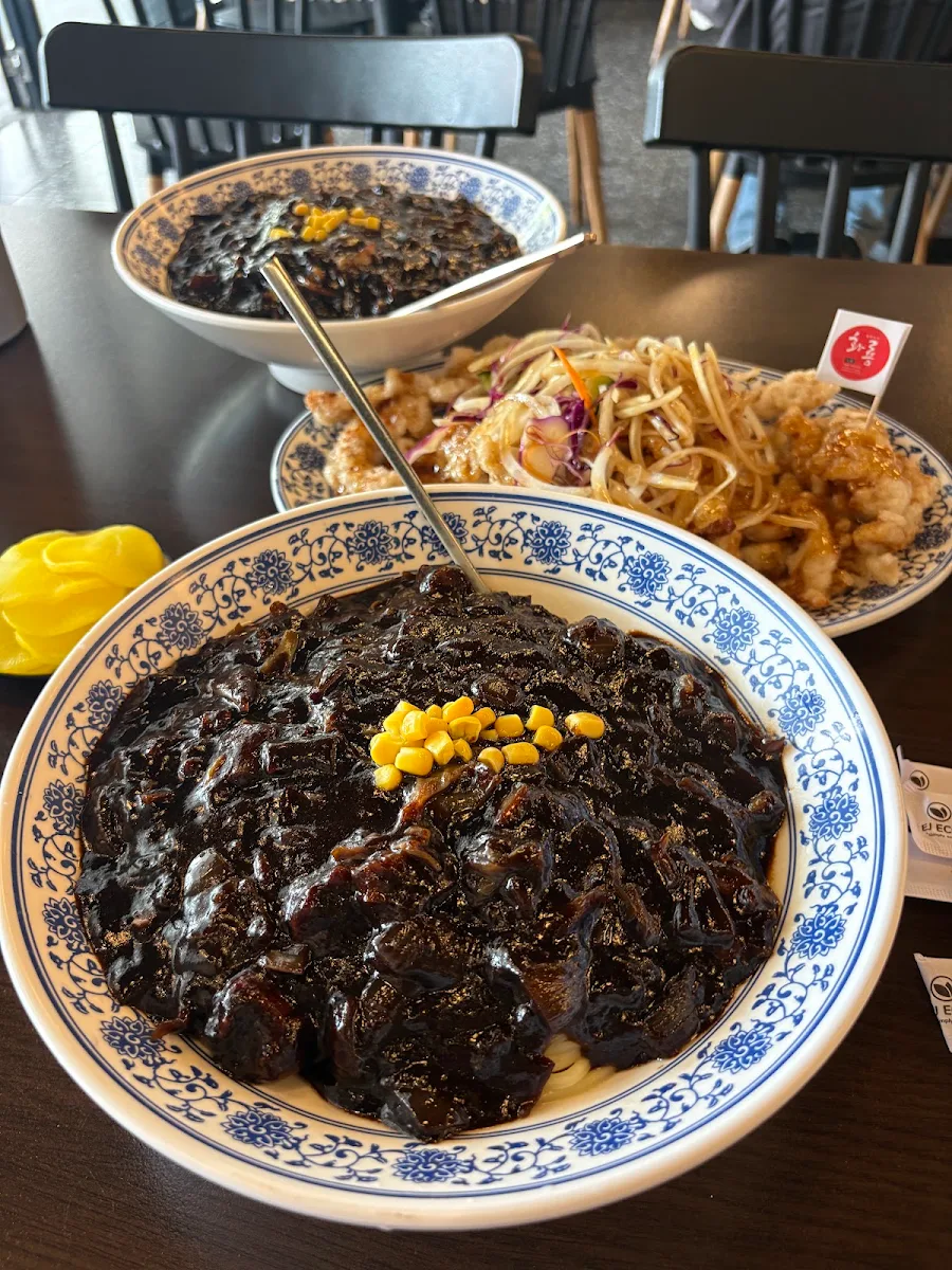 Food & drink, Hwa Ryong
