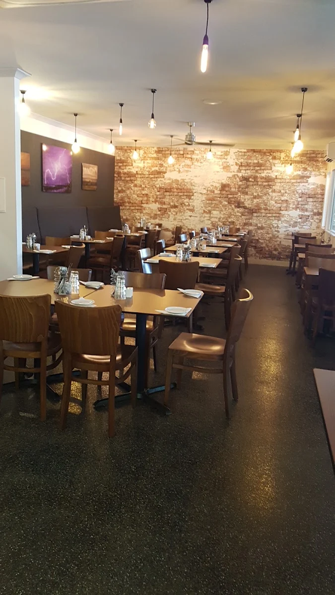 Vibe, Neaps Bistro