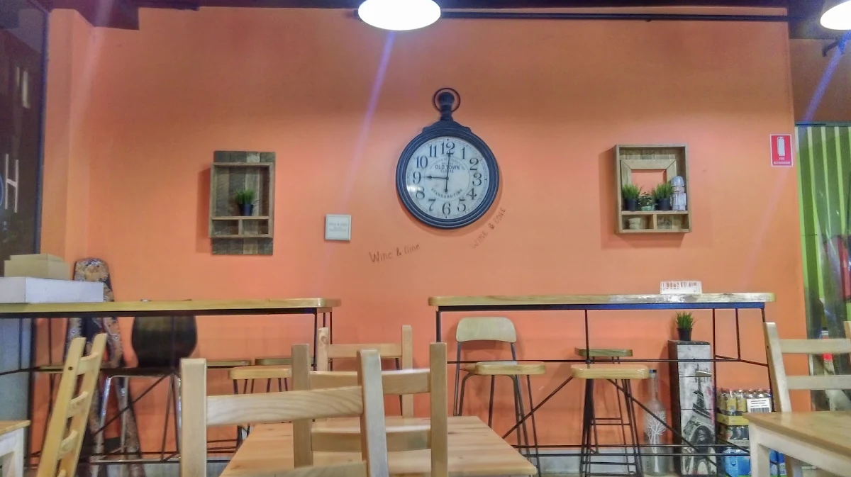 Vibe, Evergreen Pizzeria