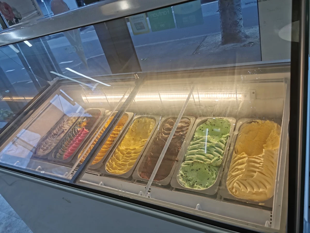 Vibe, Evergreen Pizzeria