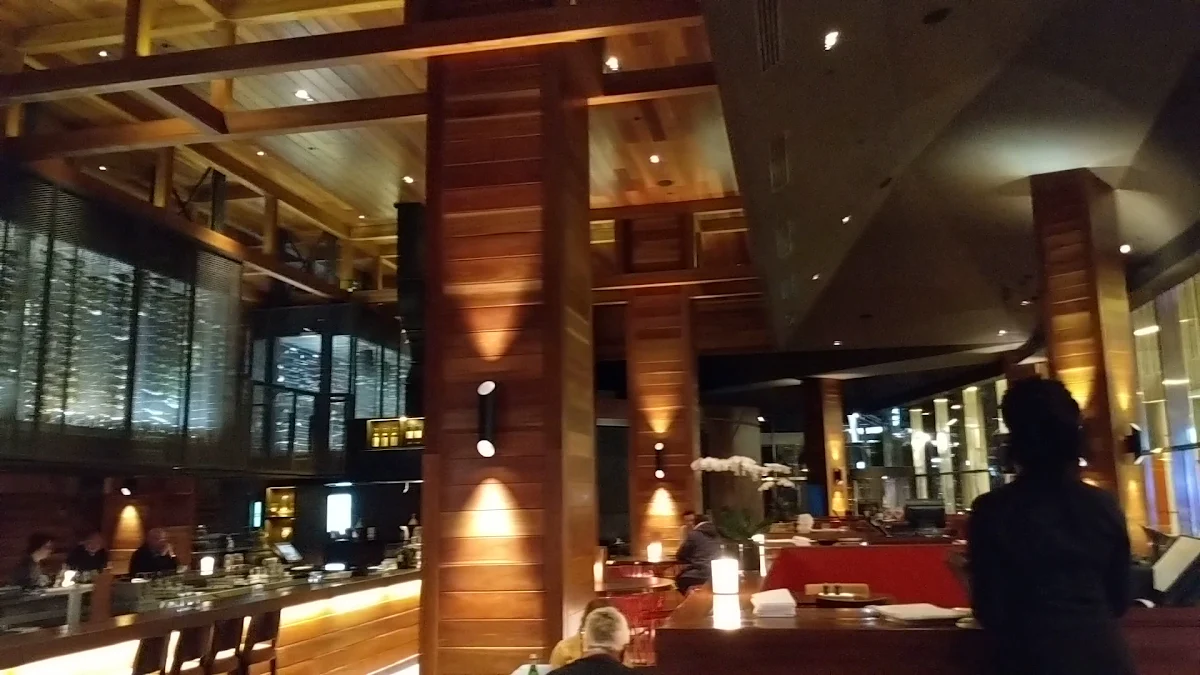 Vibe, Dock 37 Bar and Kitchen