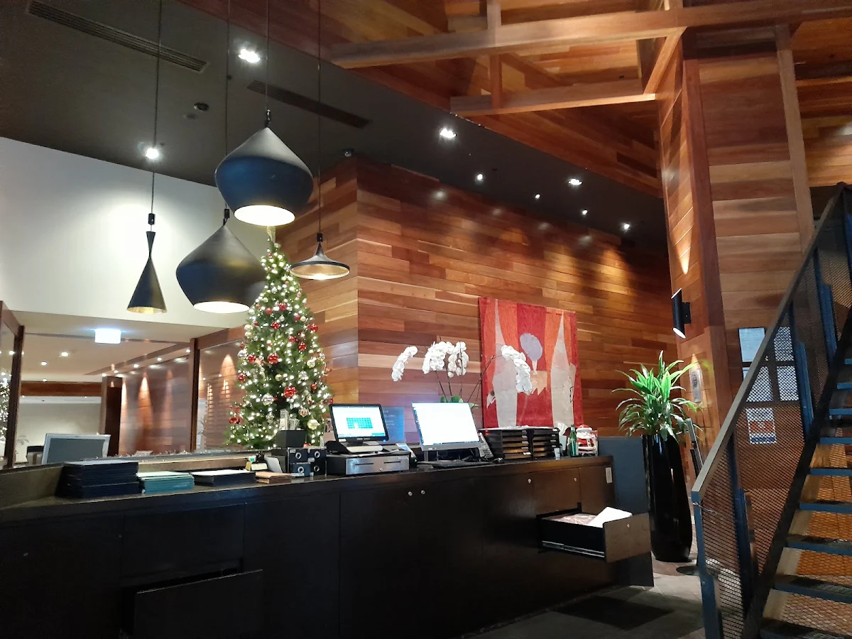 Vibe, Dock 37 Bar and Kitchen