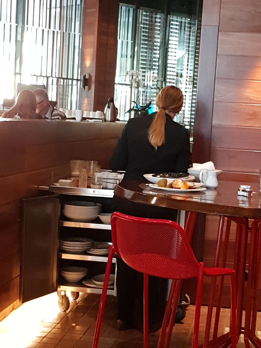 Vibe, Dock 37 Bar and Kitchen