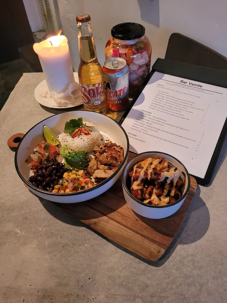 Menu, Bar Veinte