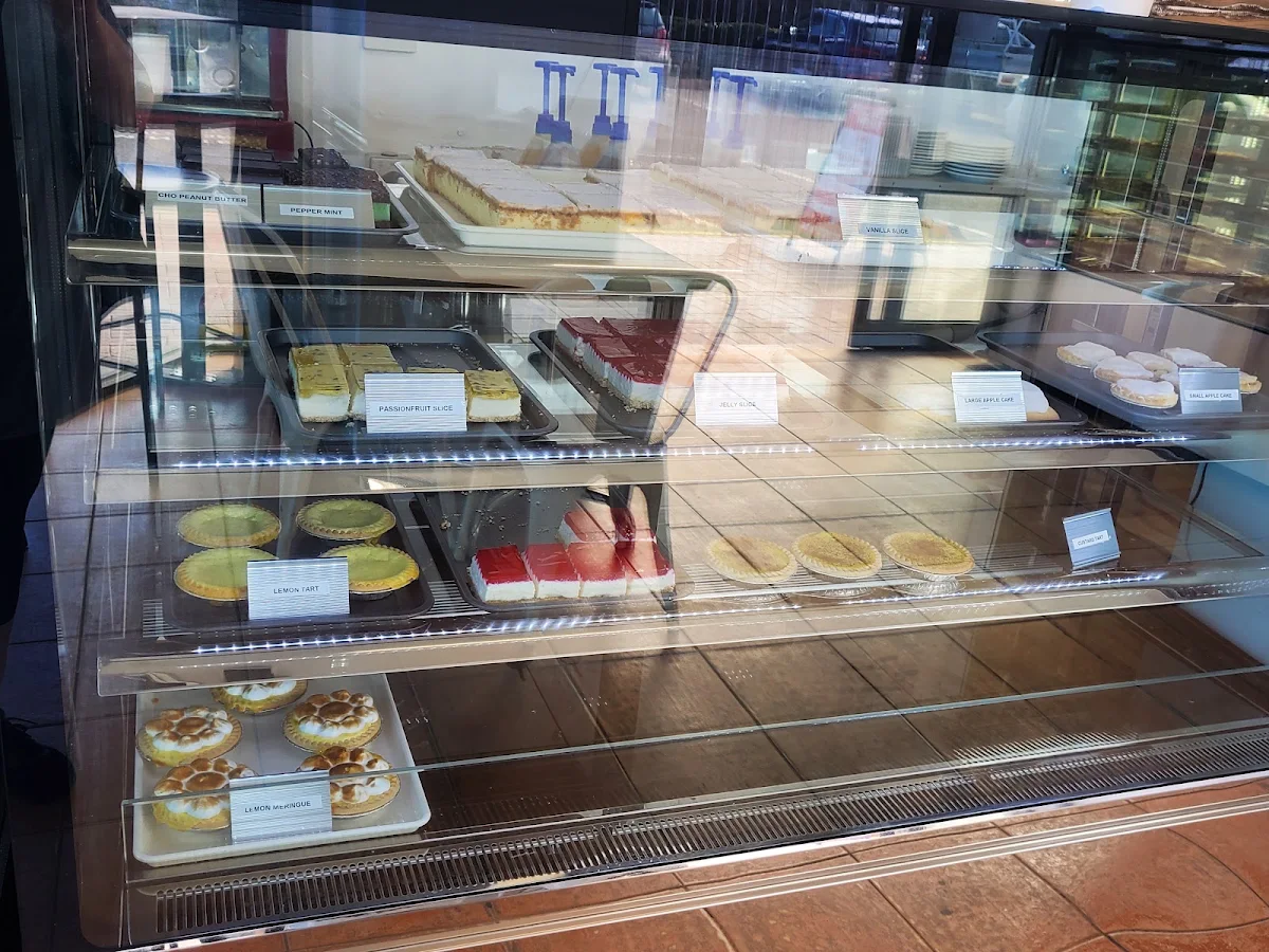 Vibe, Bakes & Cakes Bakery