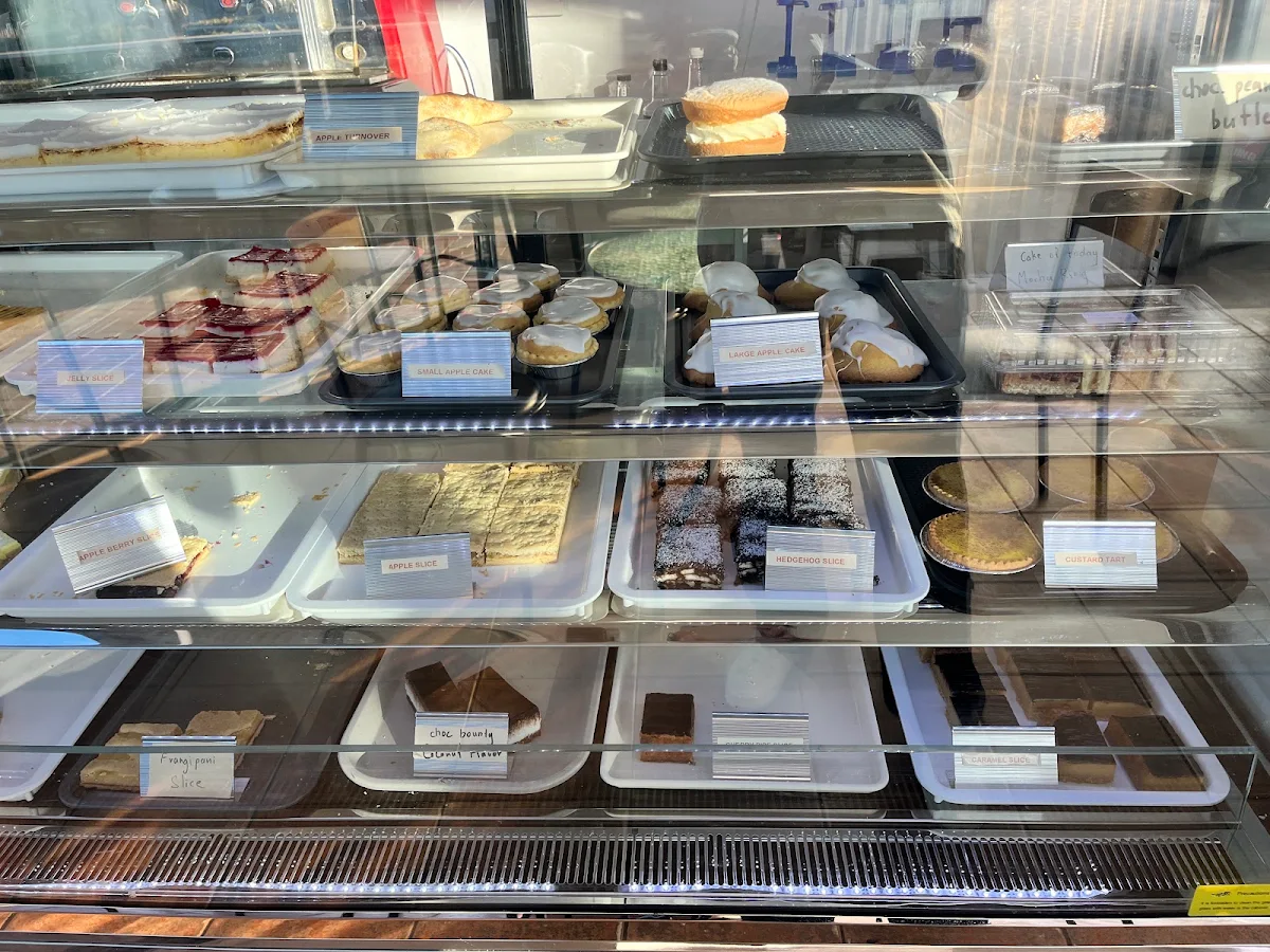 Vibe, Bakes & Cakes Bakery