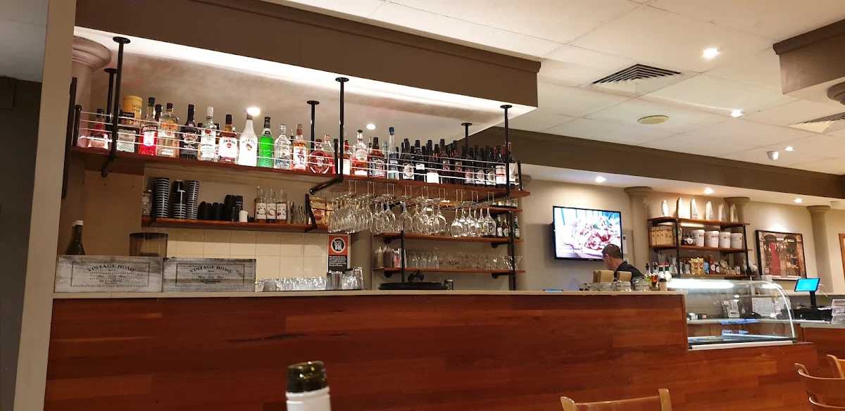 Vibe, Nunzios Italian