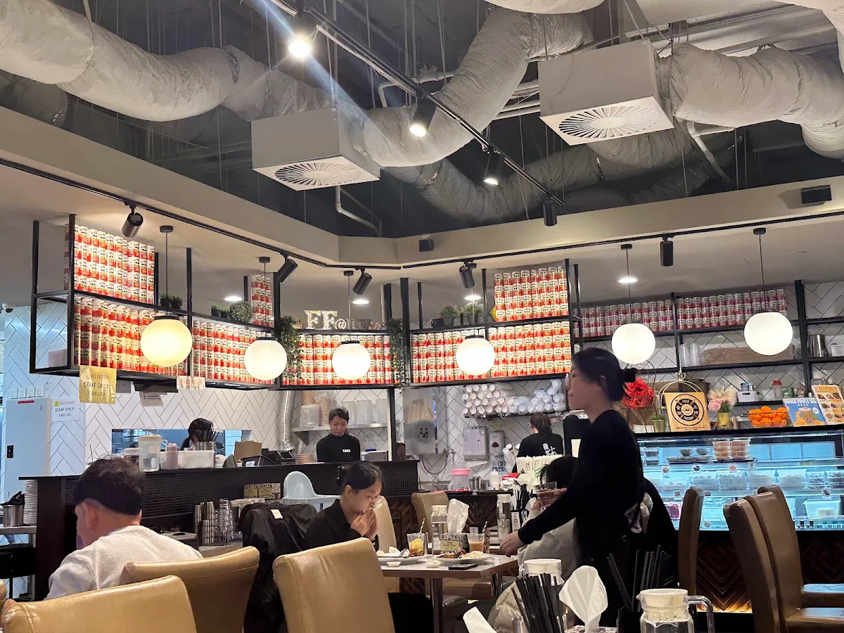 Vibe, Food Factory at UWS