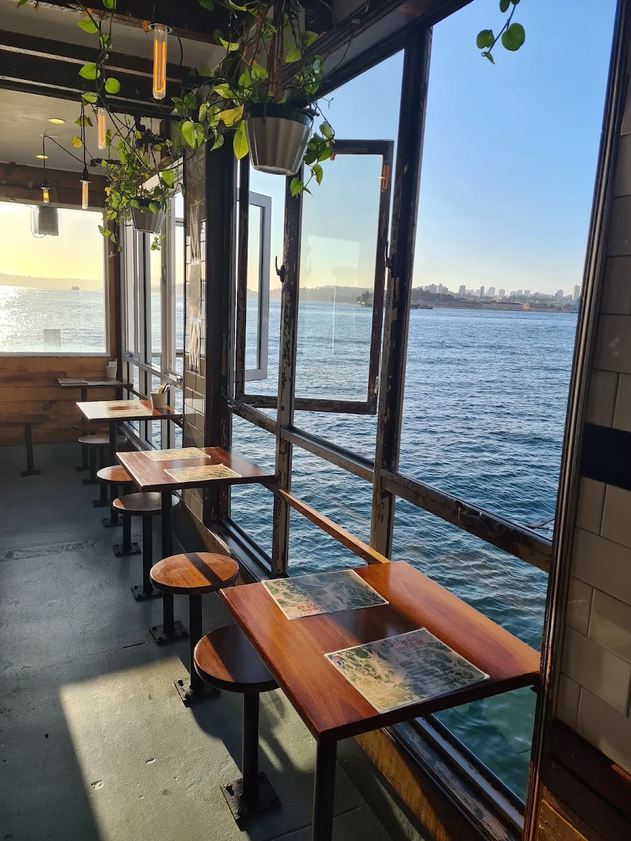 Vibe, Celsius Coffee & Dining