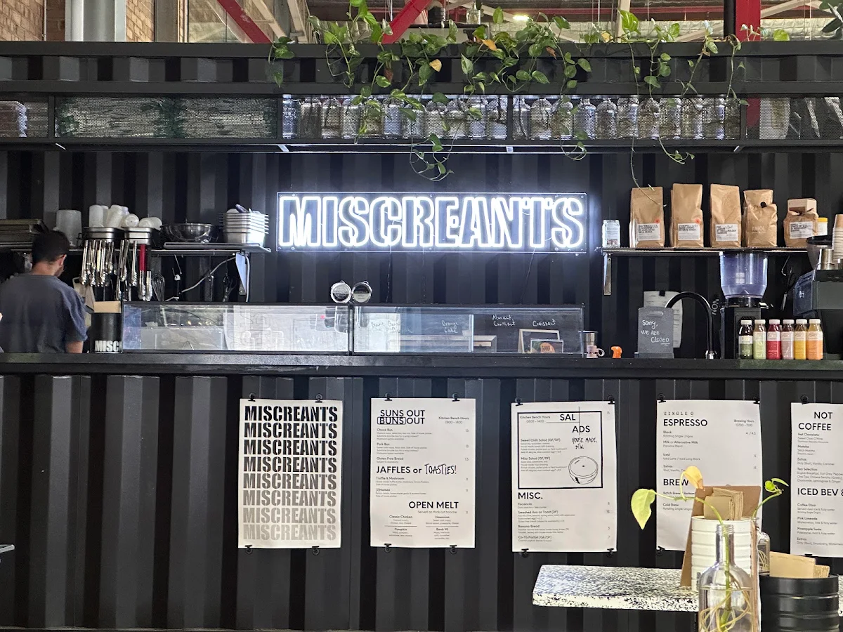 Menu, Miscreants