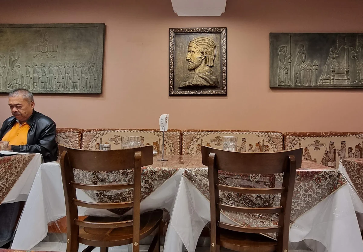 Vibe, Jaam-e-Jam Restaurant
