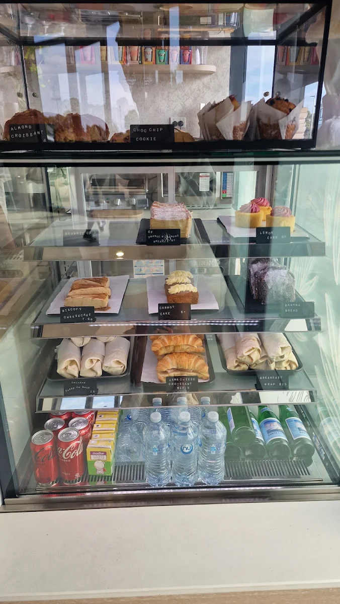 Vibe, Fern Avenue Cafe