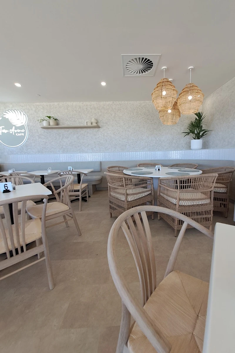 Vibe, Fern Avenue Cafe