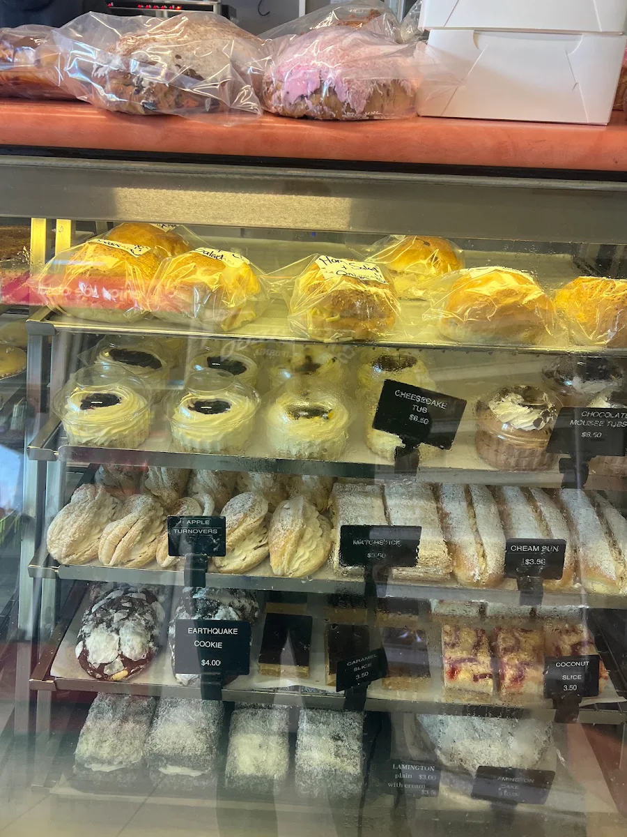Vibe, Waminda Bakery