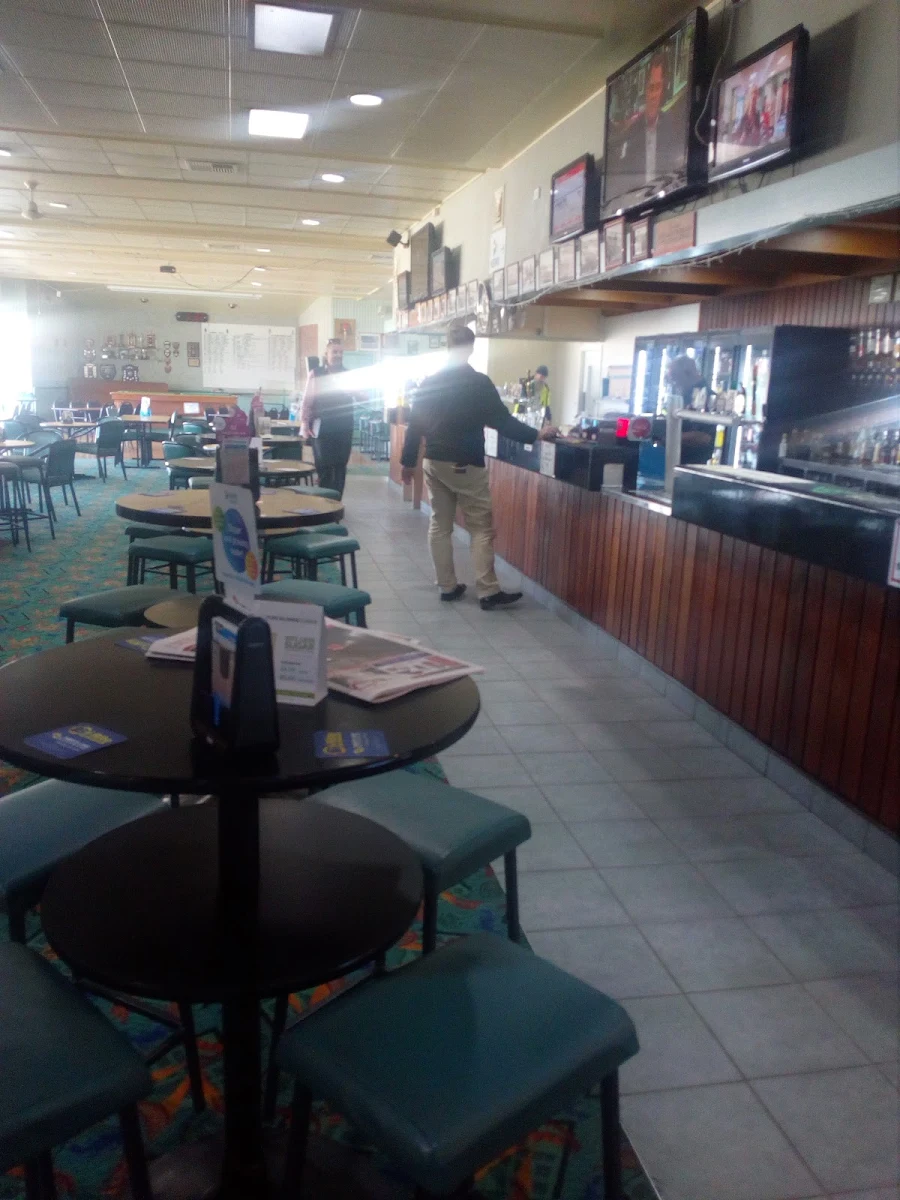 Vibe, Club Bombala