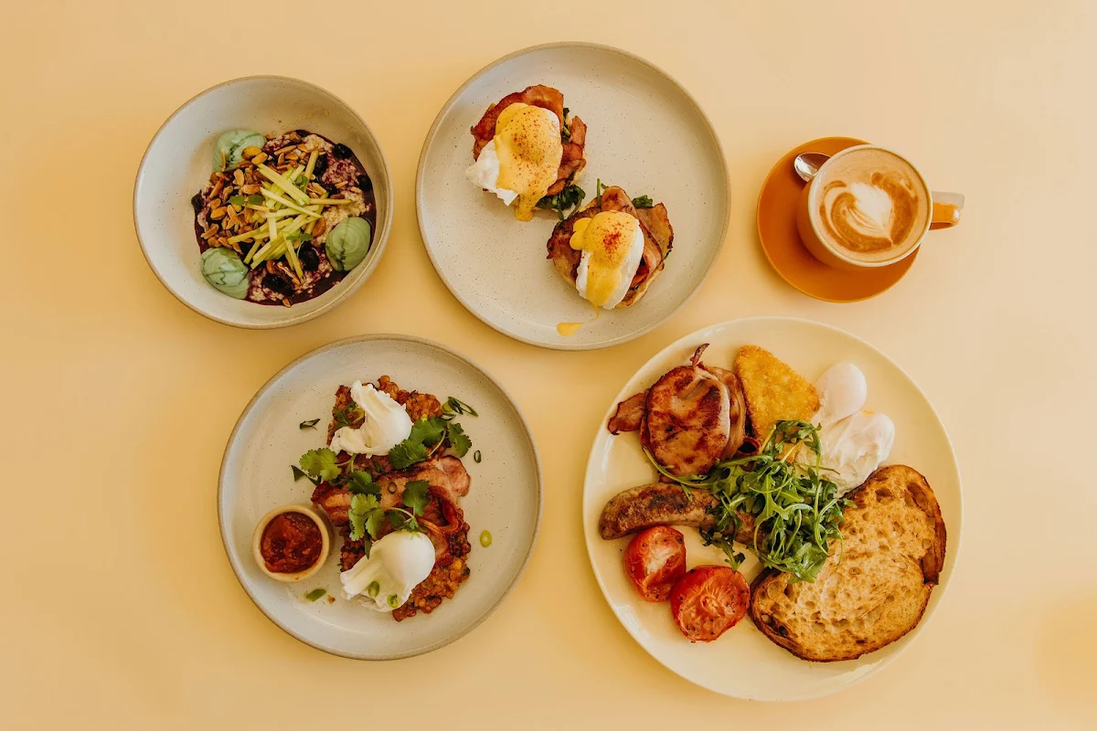 Food & drink, Tommy's Cafe