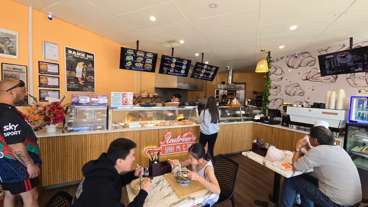 Vibe, Andrew’s Banh Mi &Pie - Thomastown