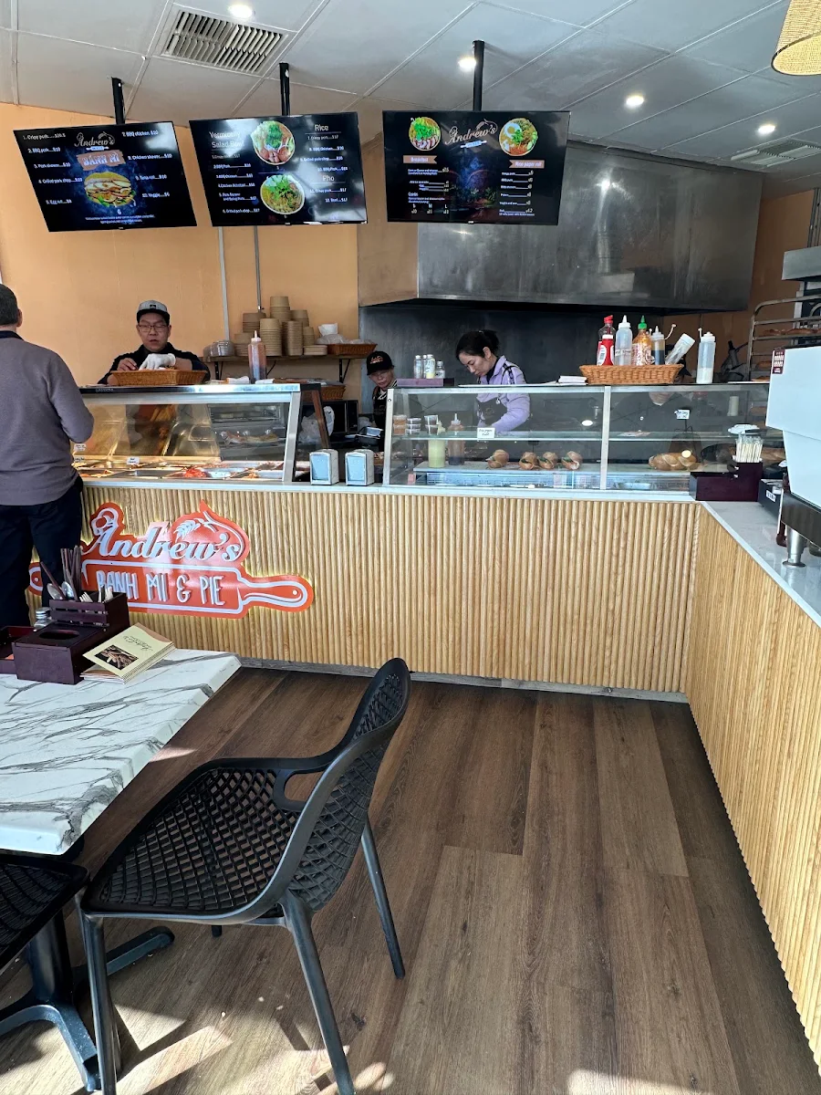 Vibe, Andrew’s Banh Mi &Pie - Thomastown