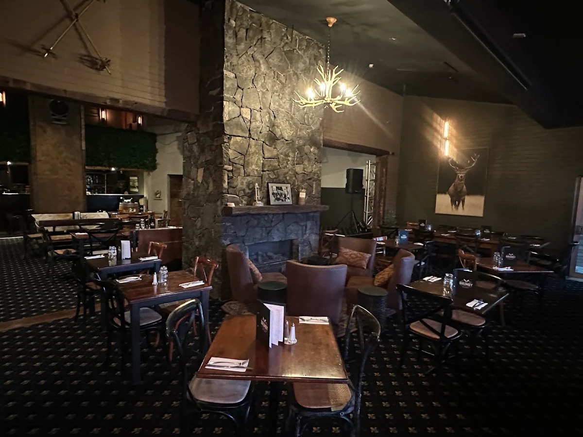 Vibe, Brumby Bar & Grill