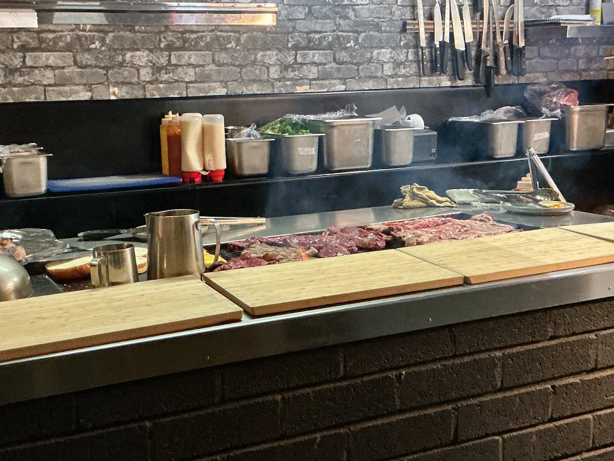 Vibe, Brumby Bar & Grill