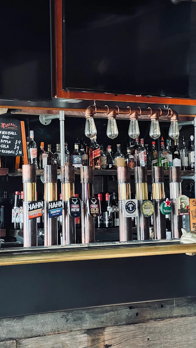 Vibe, Brumby Bar & Grill